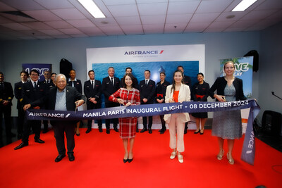 Ribbon cutting from left to right :

Secretary of Transportation, Jaime J. Bautista, Secretary of Tourism, Christina Garcia Frasco, French Ambassador Marie Fontanel and Air France-KLM  General Manager for South East Asia & Oceania, Femke Kroese.

Photo credit NAIA